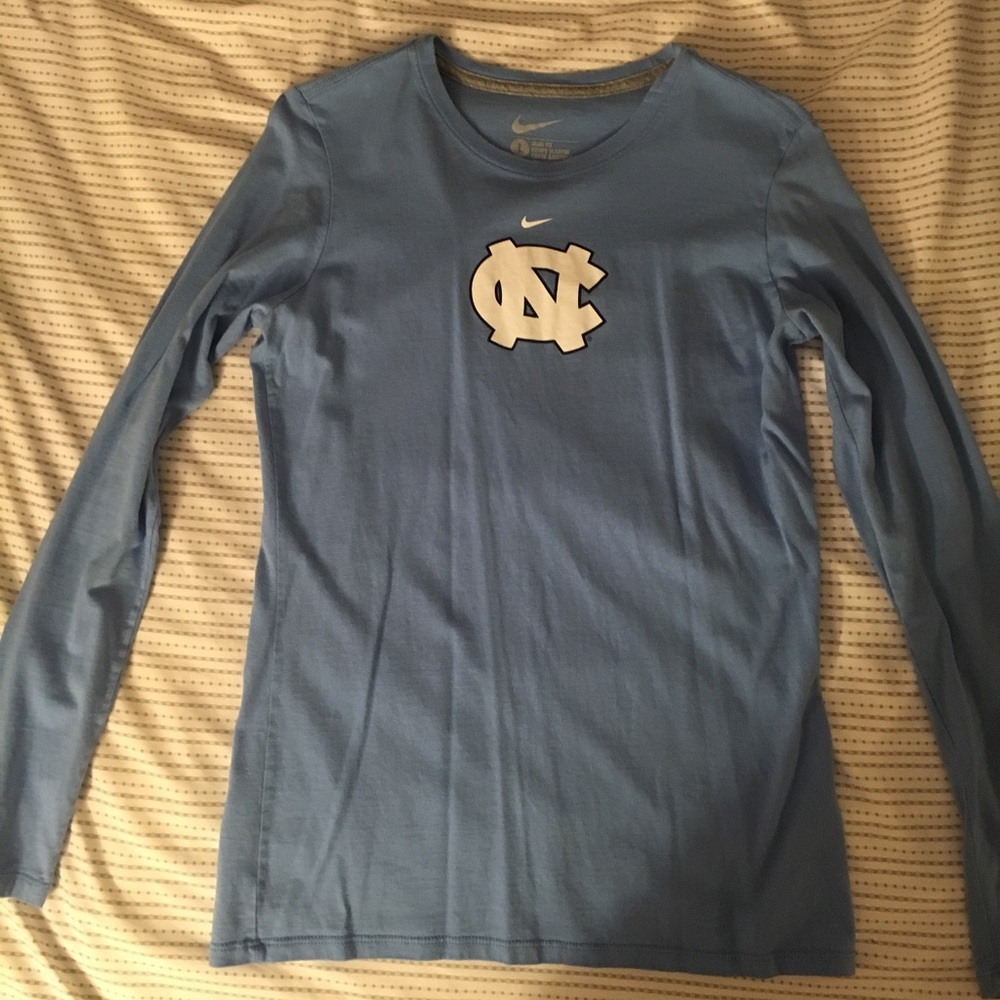 UNC Nike long sleeve shirt